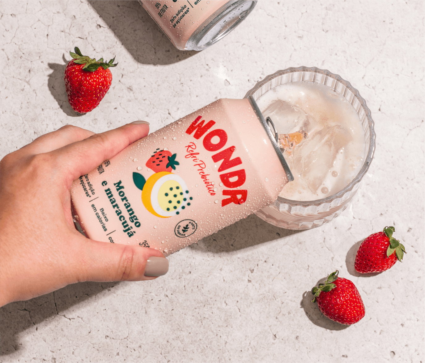 REFRIGERANTE WONDR MORANGO E MARACUJÁ 350ML